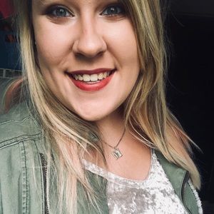 Meet your Posher, Melanie